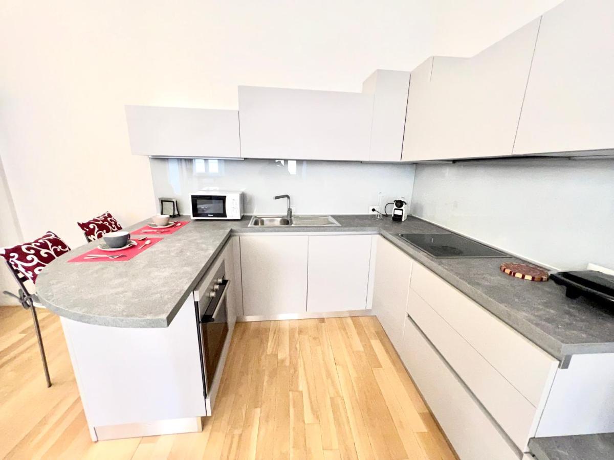 Апартаменты * Esclusivo & Moderno Roma Centro Campo De Fiori * Экстерьер фото